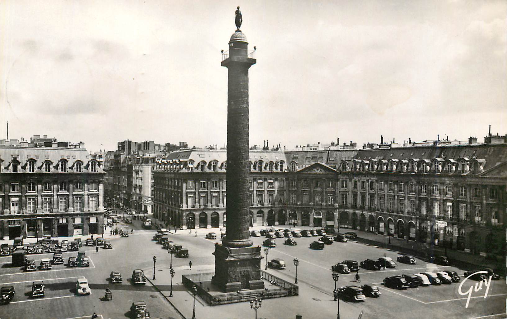 CPM Place Vendome (1685 1720) et colonne de la Grande Armee (1810)