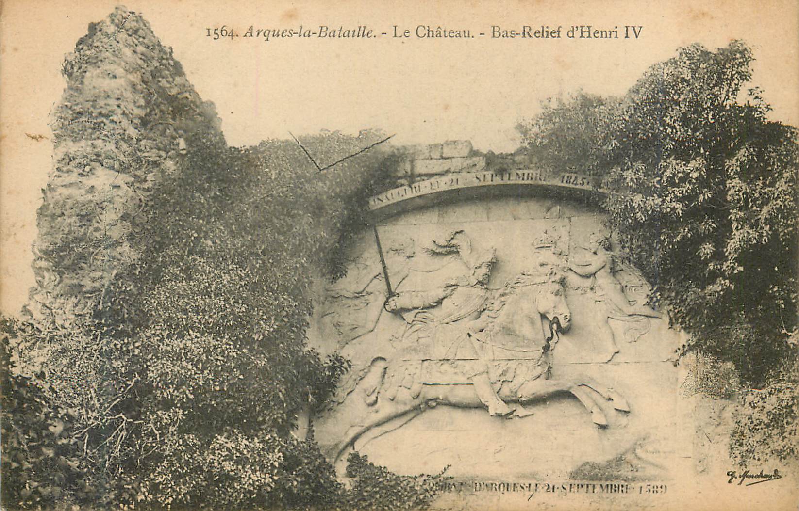 CPA Arques la Bataille Le Chateau Bas Relief d'Henri IV