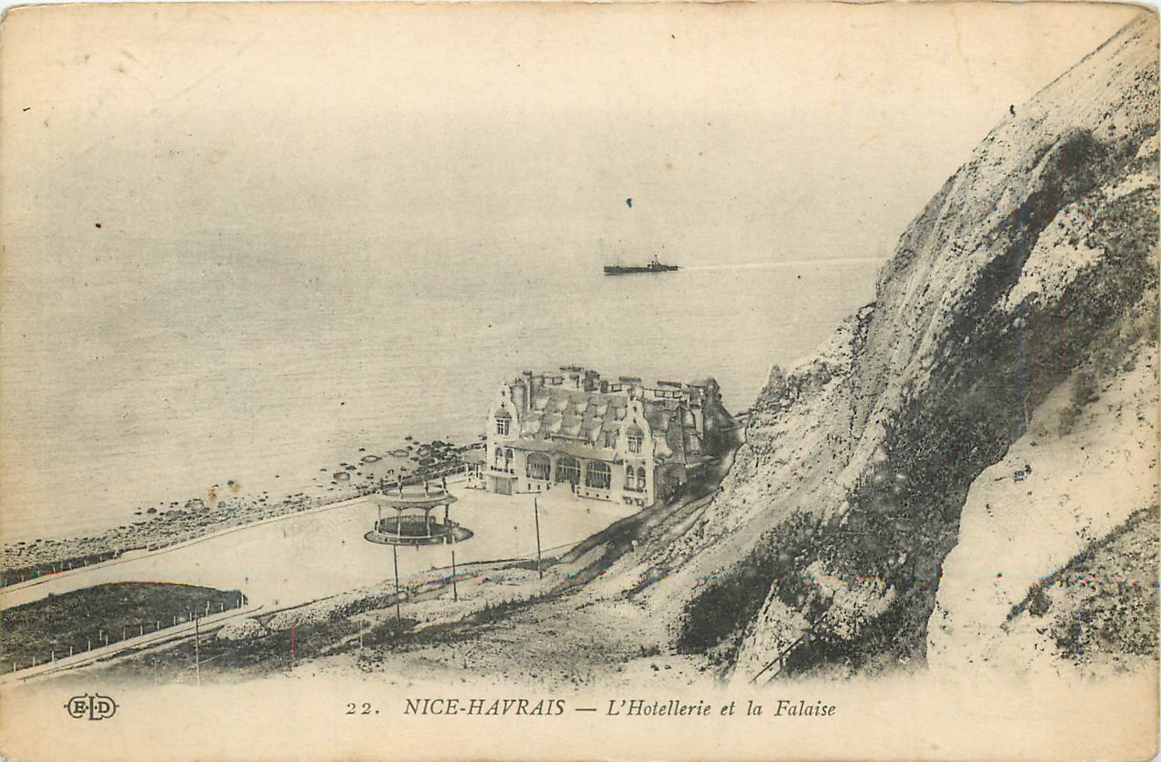 CPA Nice Havrais L'Hotellerie et la Falaise