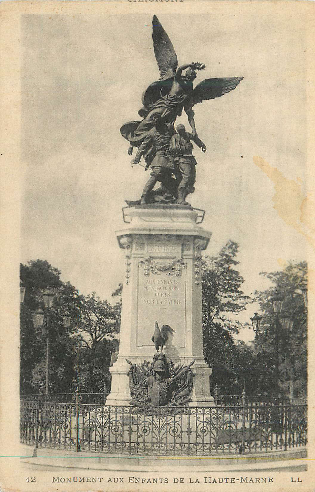 CPA Monument aux Enfants de la Haute Marne