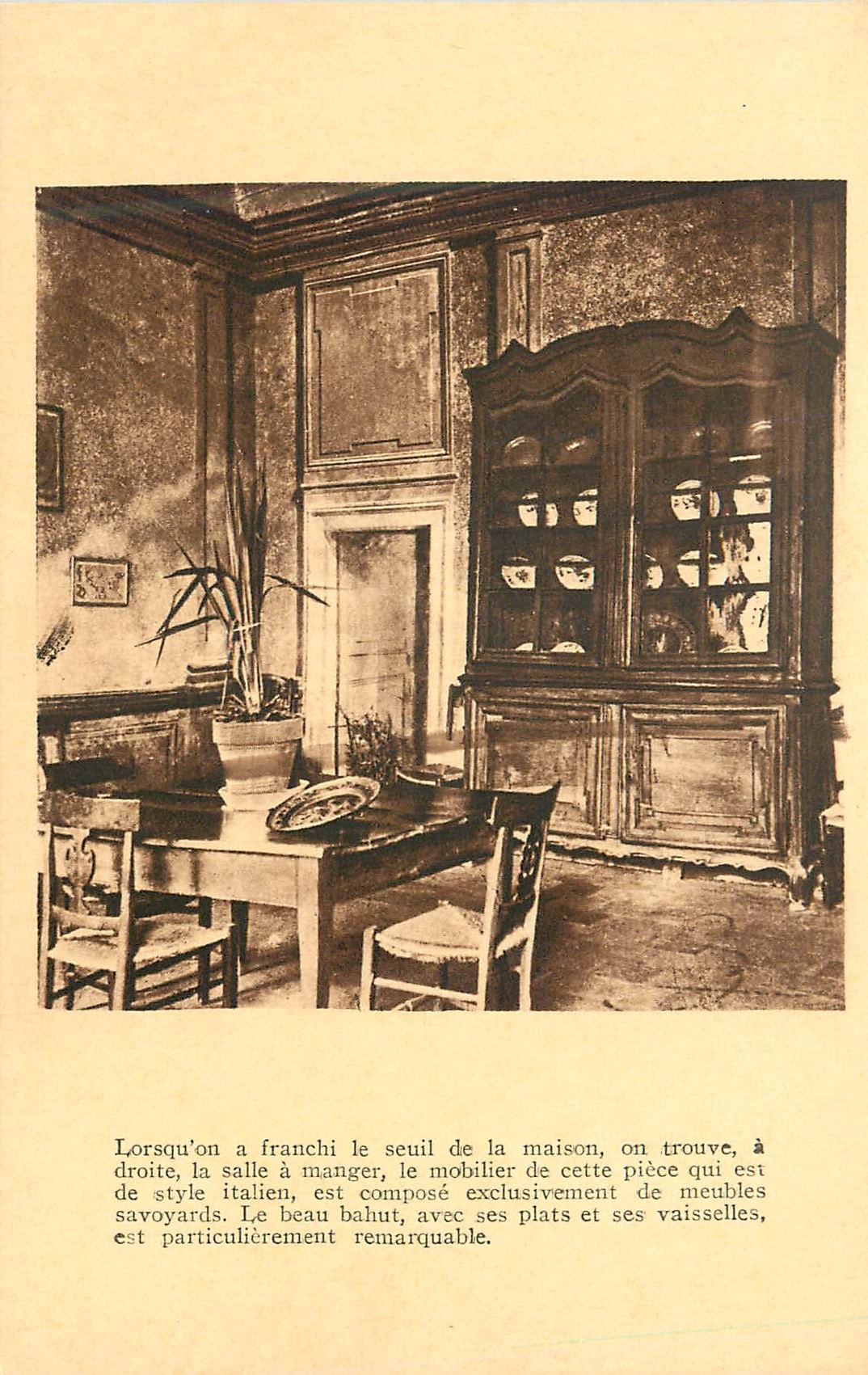 Salle à manger — mobilier et vaisselle savoyards — éditeur inconnu