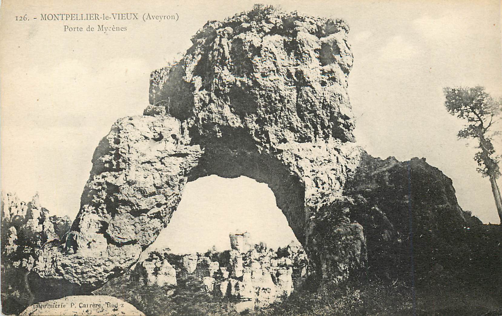 Montpellier-le-Vieux (Aveyron) — Porte de Mycènes — Imprimerie P. Carrère, Roduz