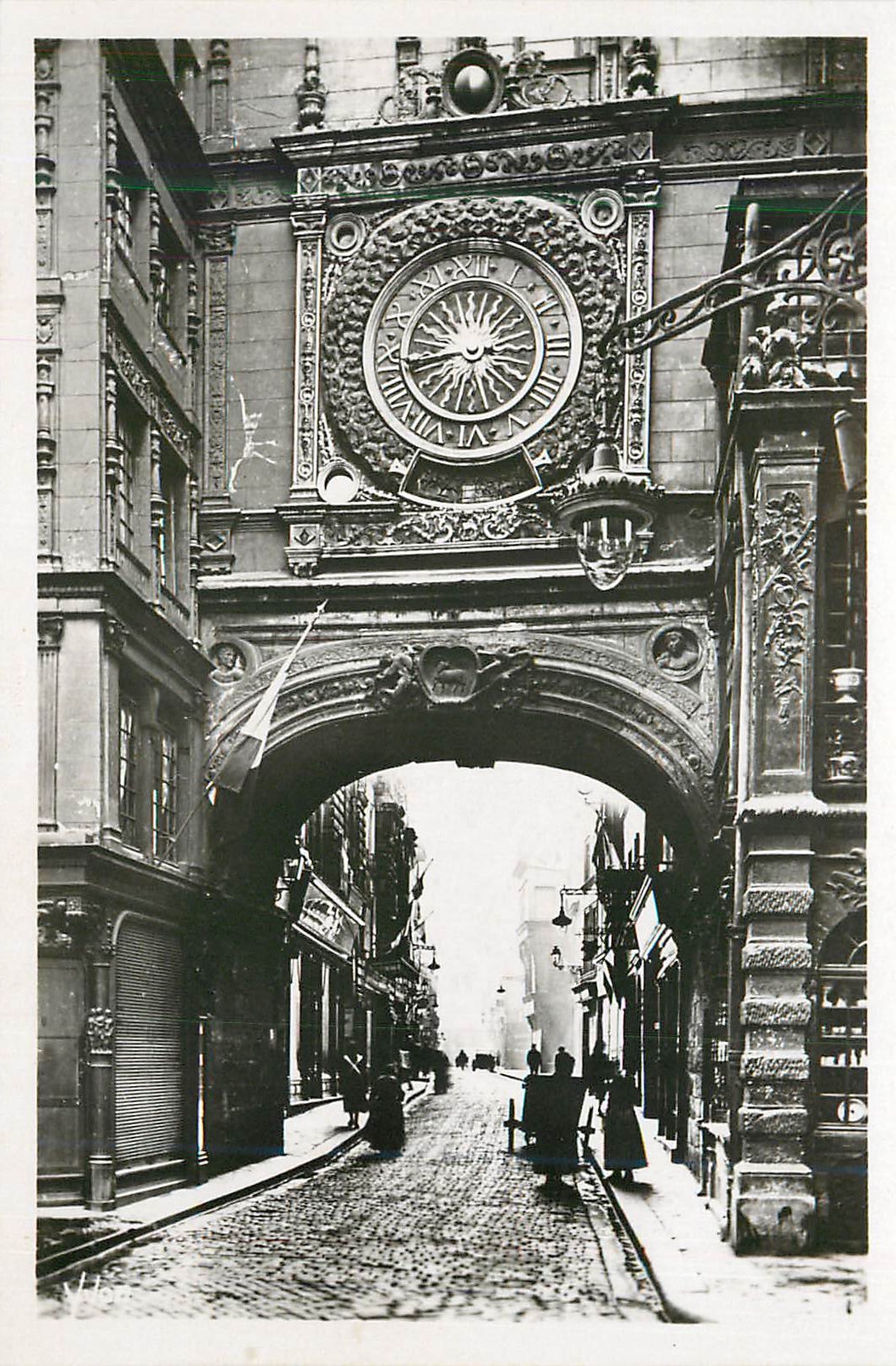 CPM Rouen (Seine Infre) La Grosse Horloge (1835)