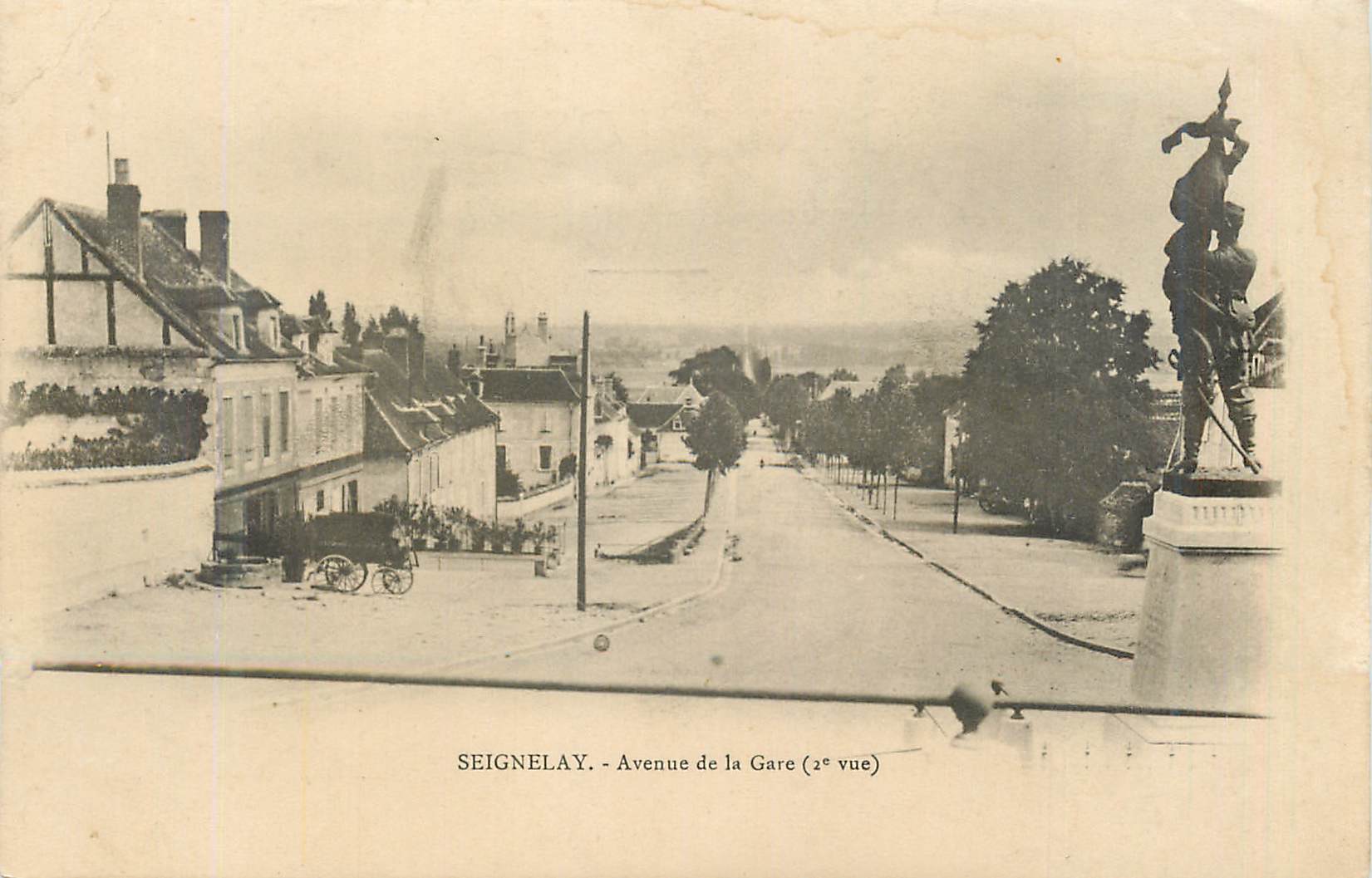 CPA Seignelay Avenue de la Gare (1er Vue)