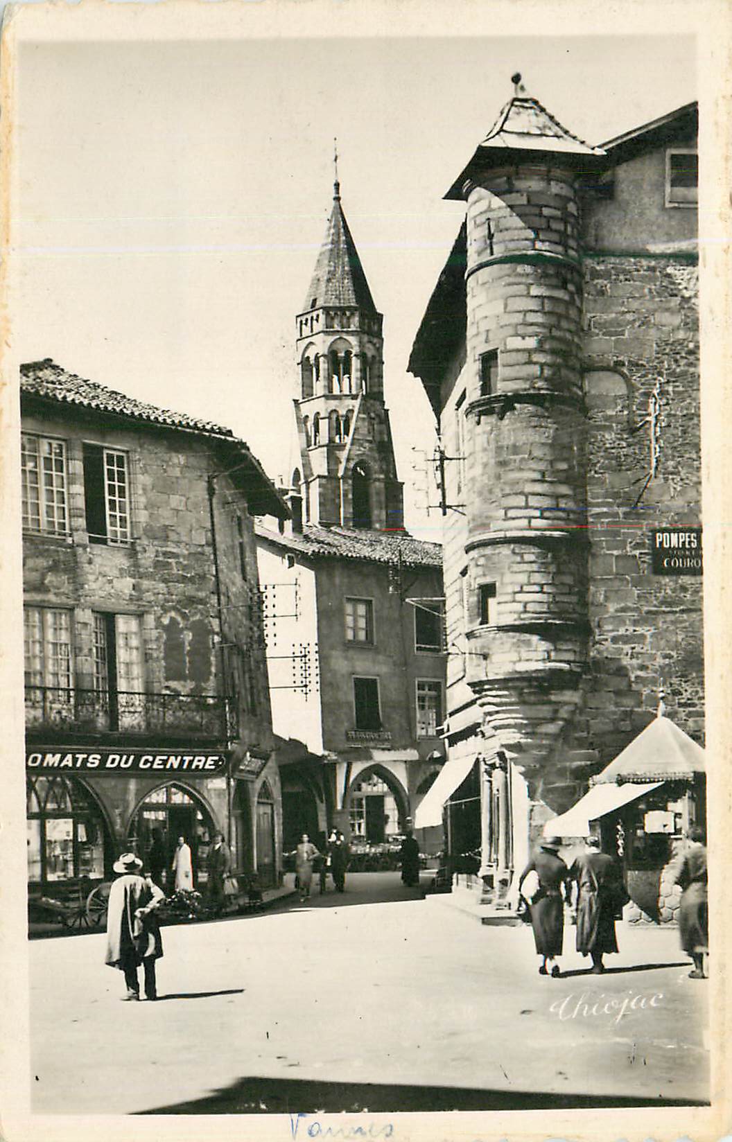 CPM Saint Leonard (H V) Vieilles Maisons et Tour Historique XVIe Siecle