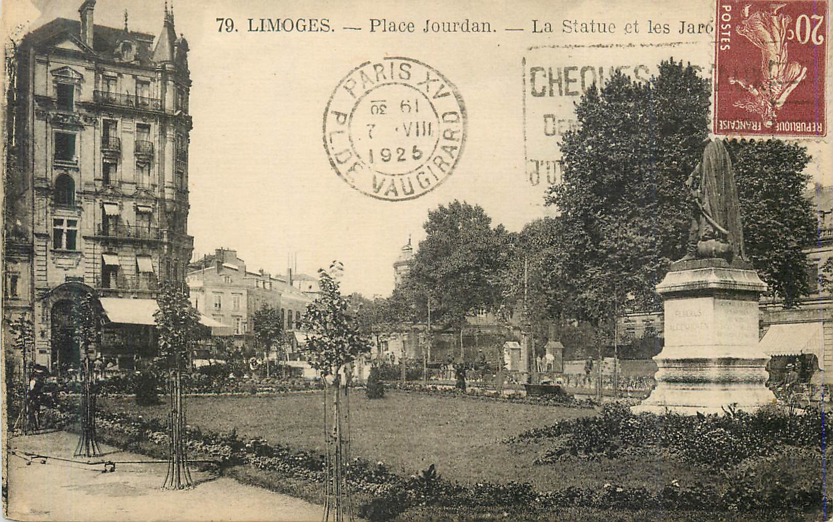 CPA Limoges Place Jourdan La Statue et les Jardin