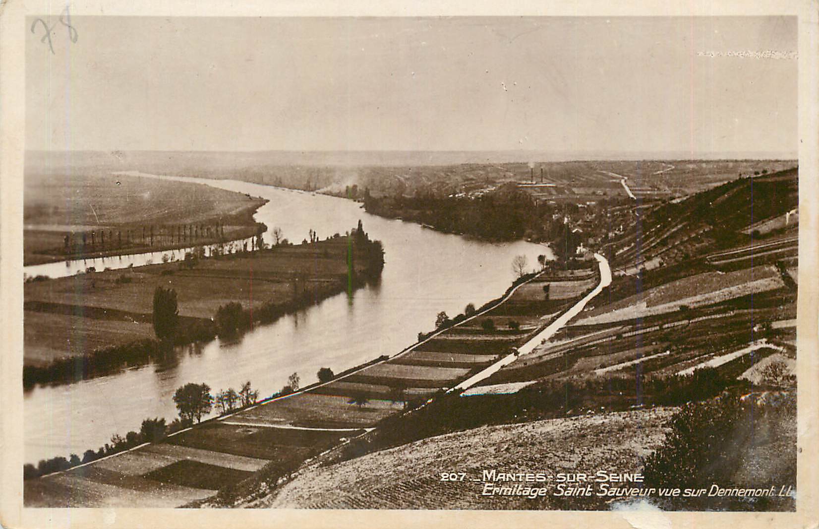 CPM Mantes Sur Seine Ermitage Saint Sauveur vue sur Dennemont