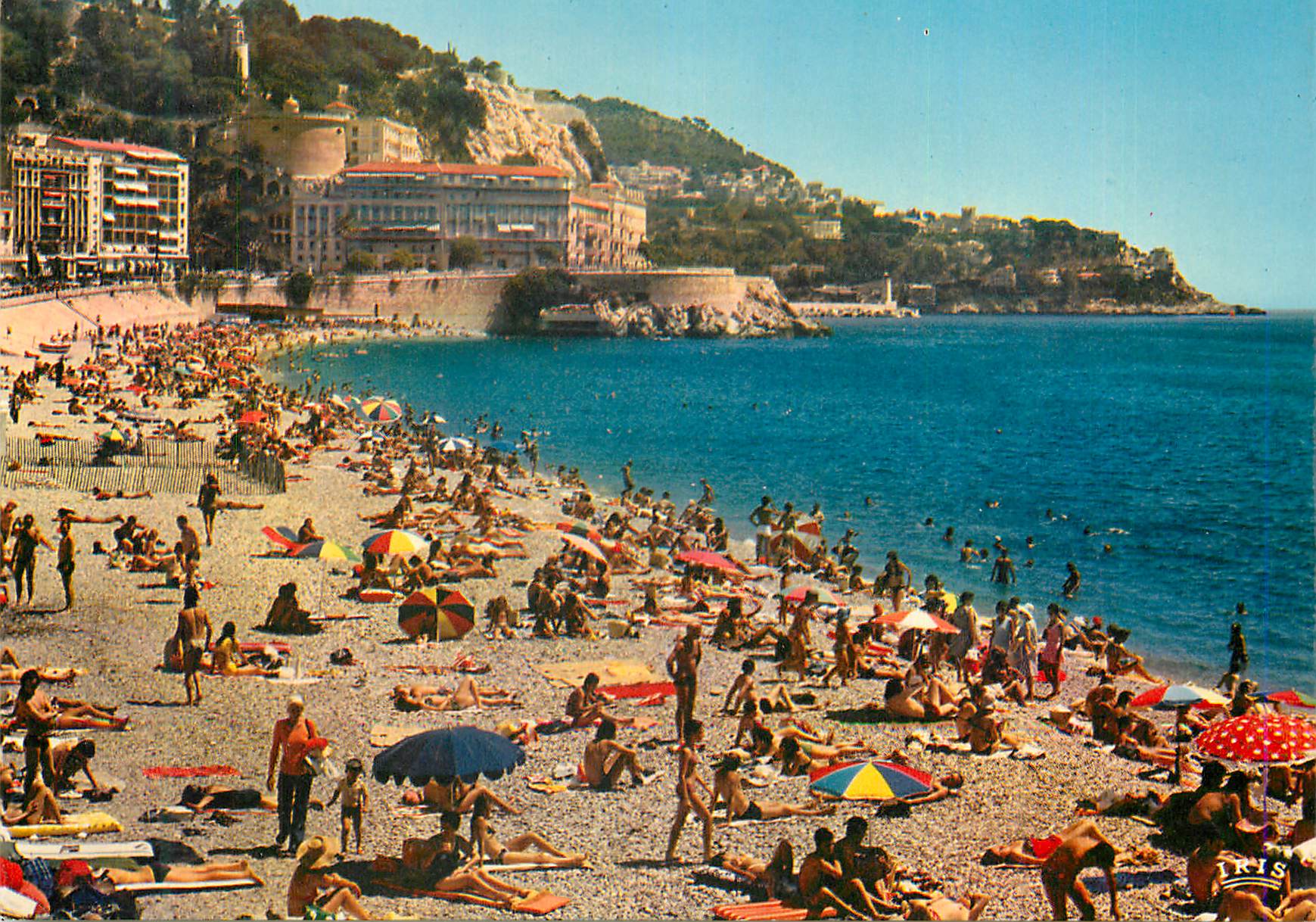 CPM Nice (A Mmes) Les Plaisirs de la plage Reflets de la cote d'Azur