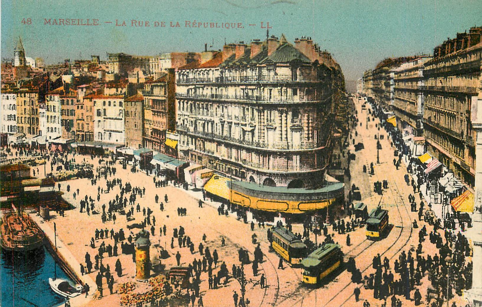 CPA Marseille La Rue de la Republique Tramway