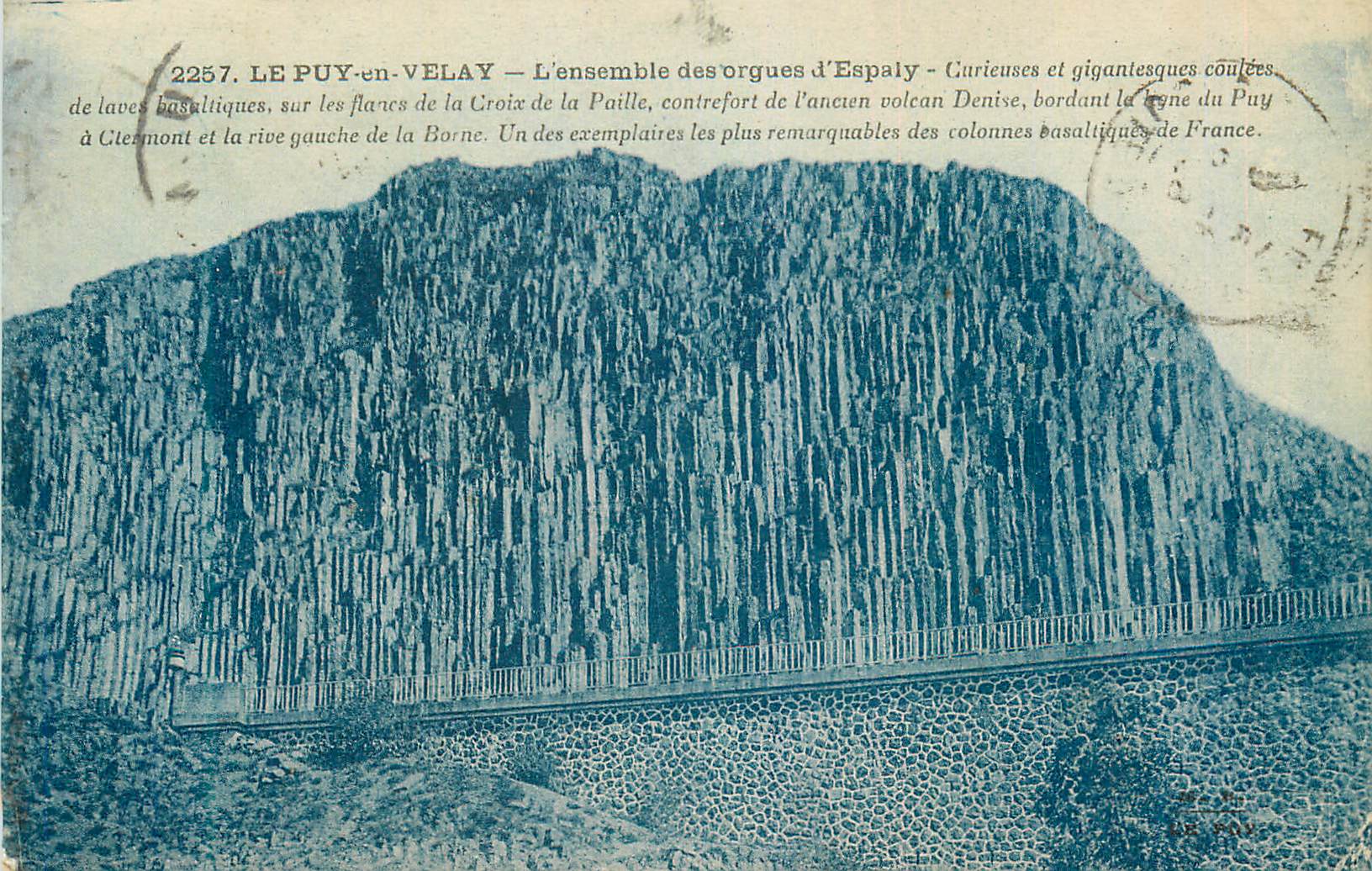 LE PUY-en-VELAY — L'ensemble des orgues d'Espaïy — Curieuses et gigantesques colonnes basaltiques
