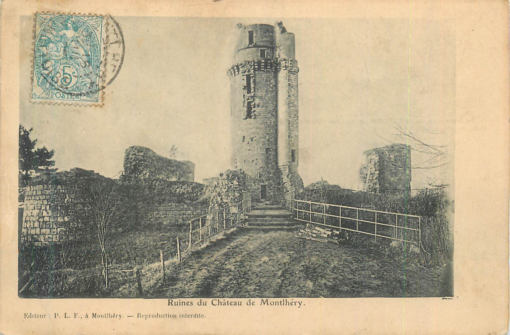 CPA Ruines du Chateau du Montlhery
