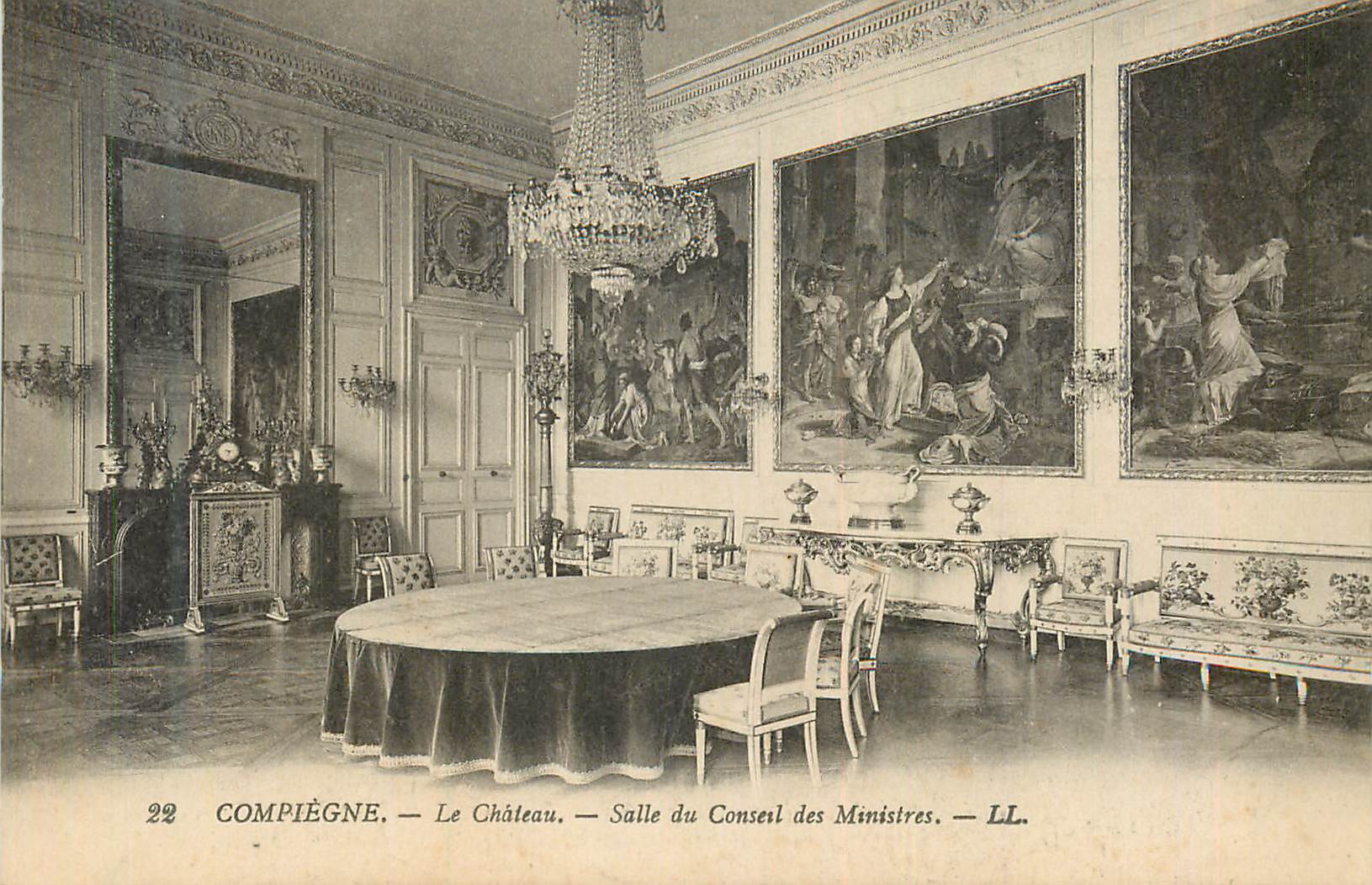 CPA Compiegne Le Chateau Salle du Conseil des Ministres