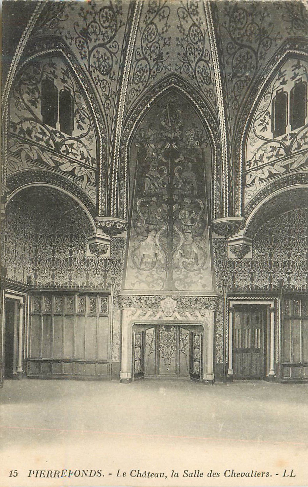 Pierre-Évonds - Le Château, la Salle des Chevaliers - LL
