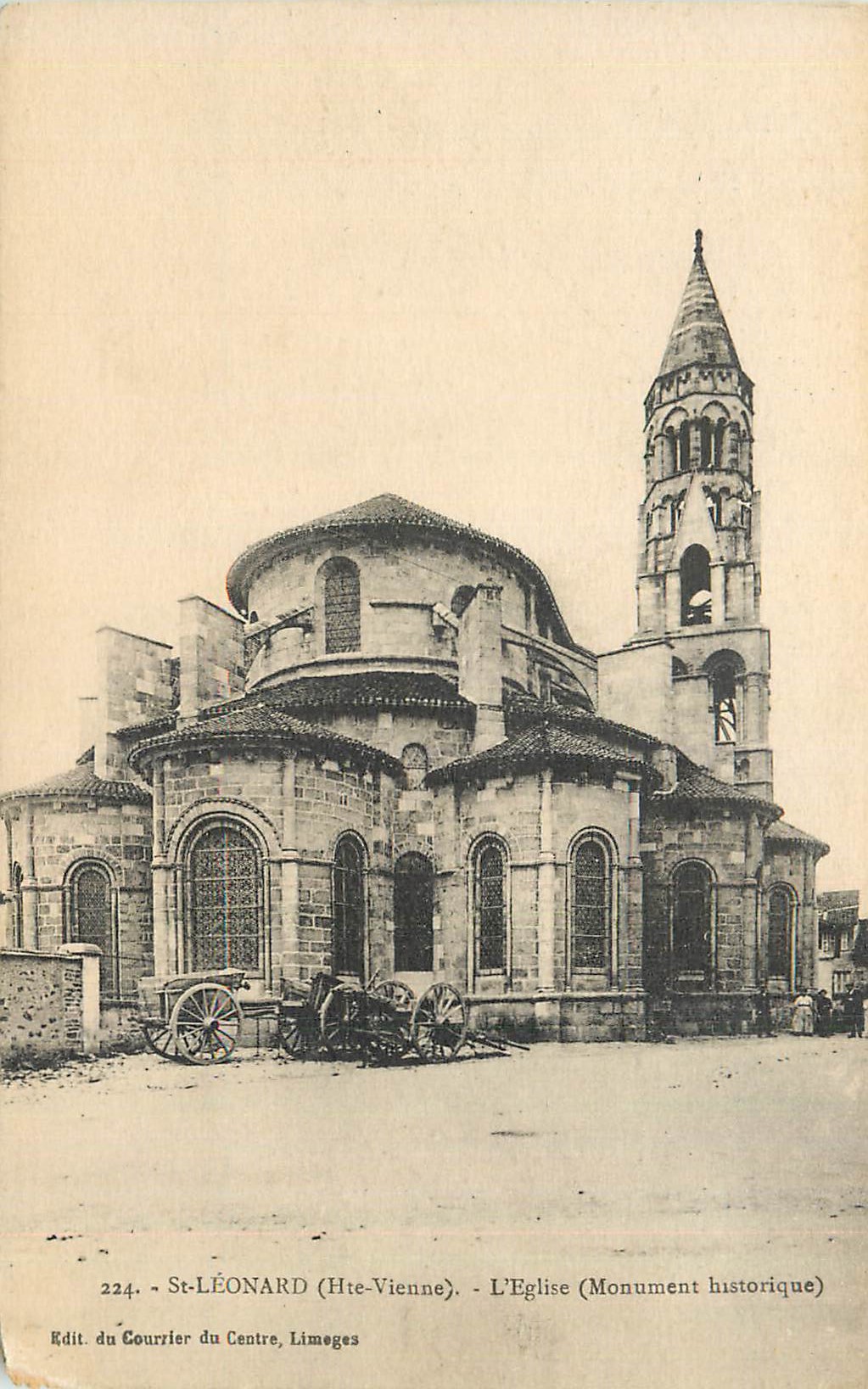 CPA St Leonard (Hte Vienne) L'Eglise (Monument historique)