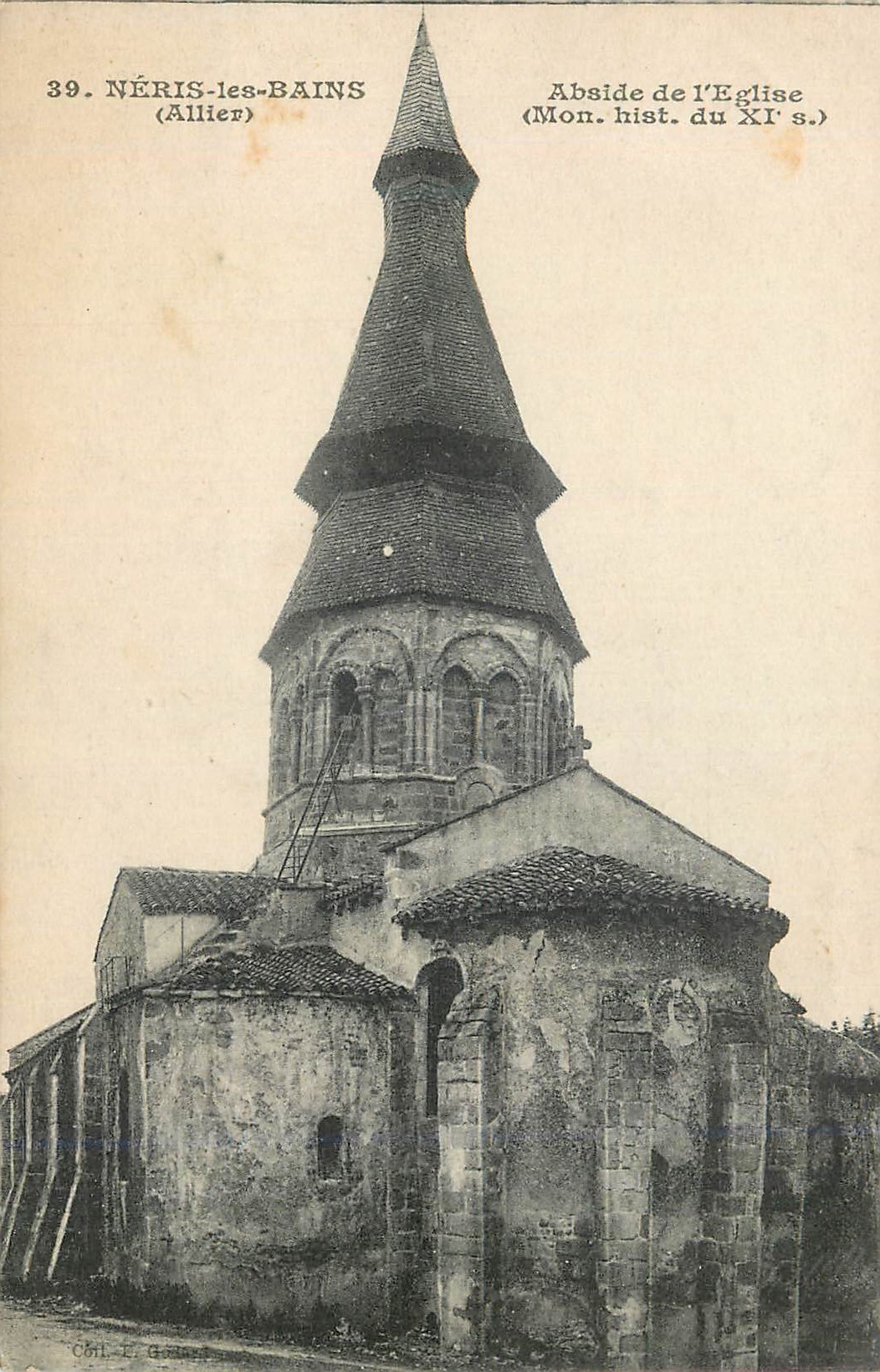 CPA Neris Les Bains (Allier) Abside de l'Eglise (Mon hist du XI s)