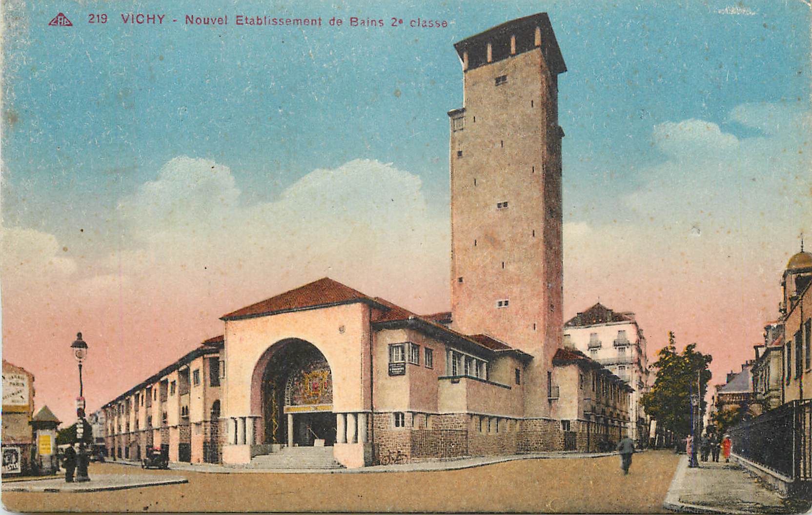 CPA Vichy Nouvel Etablissement de Bains 2e Classe