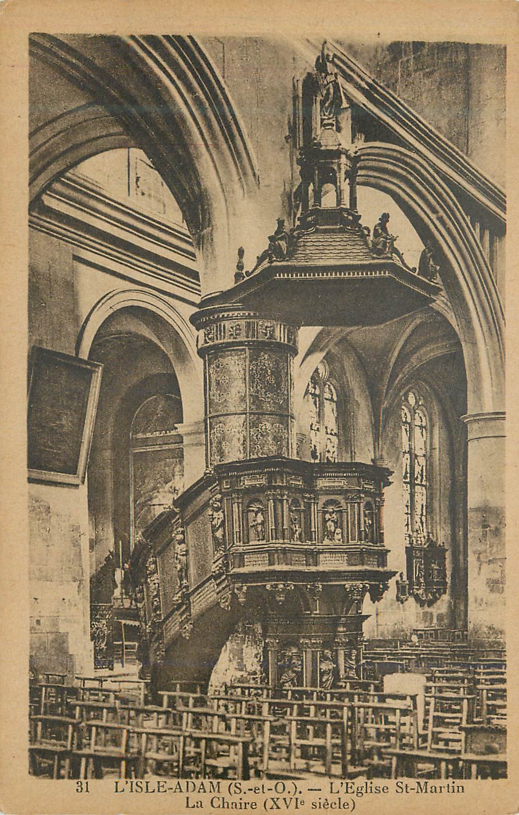 CPA L'Isle Adam (S et O) L'Eglise St Martin La Chaine (XVIe siecle)