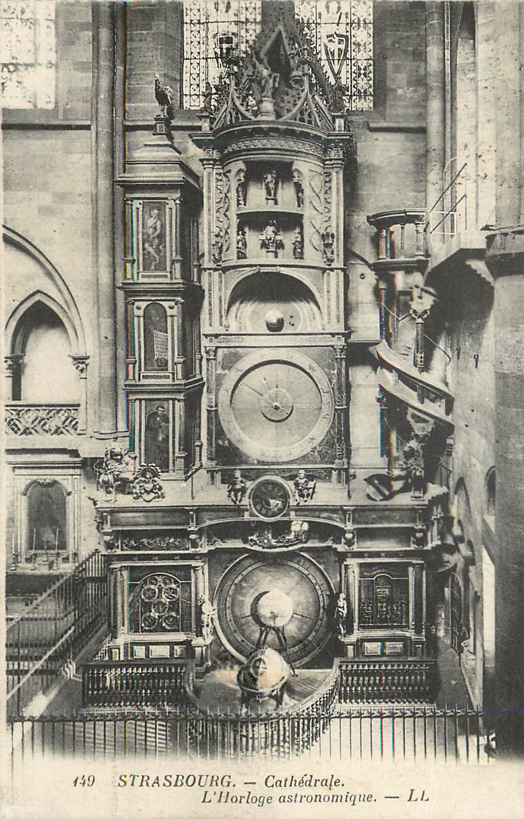 CPA Strasbourg Cathedrale L'Horloge astronomique