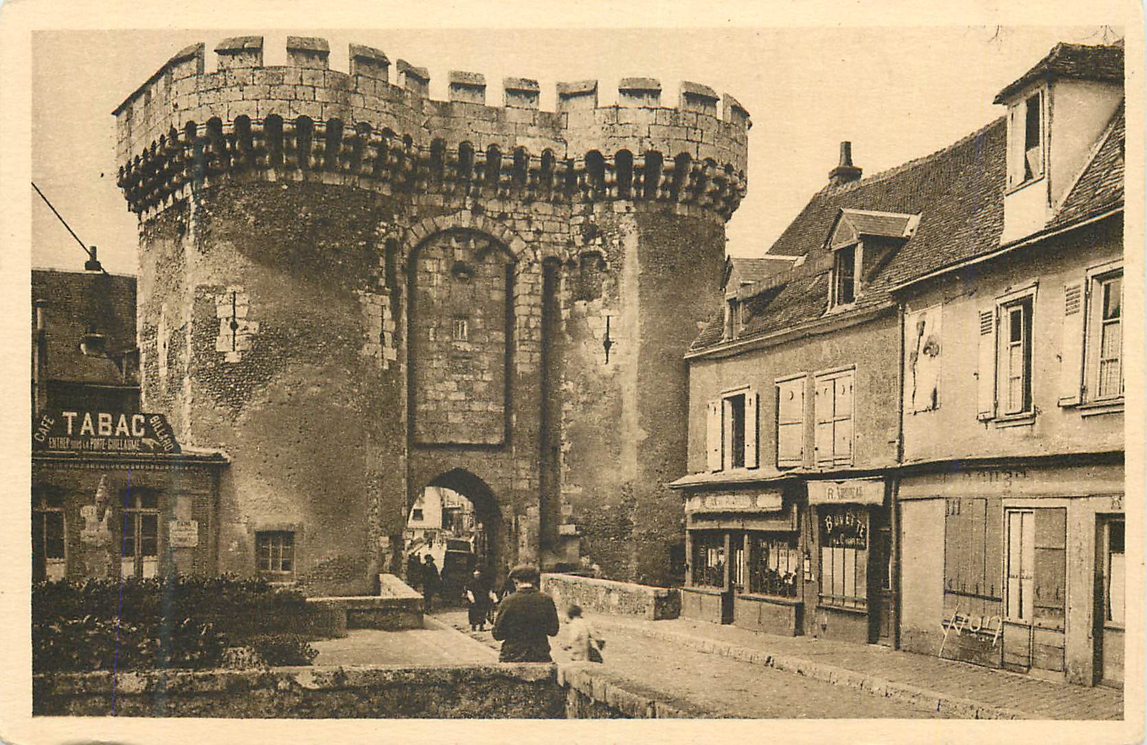 Porte de la Bellerangue — entrée de la porte — éditeur non visible