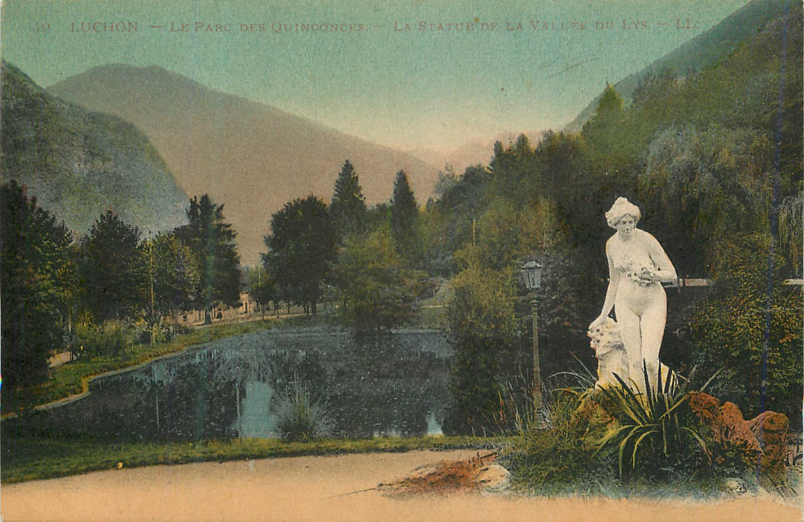 Luchon — Le Parc des Quinconces — La Statue de la Vallée du Lys — LL