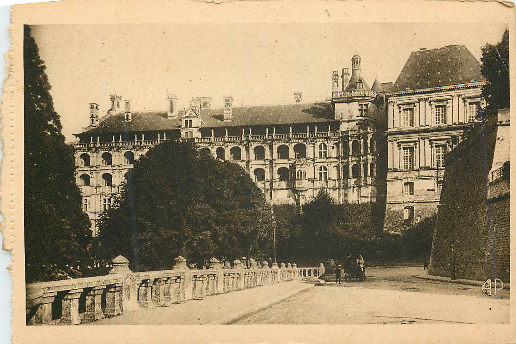 CPA Blois (L et C) Le Chateau (Mon hist)