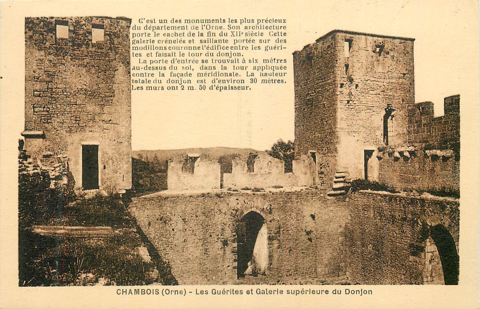 Chambois (Orne) — Les Guérites et Galerie supérieure du Donjon