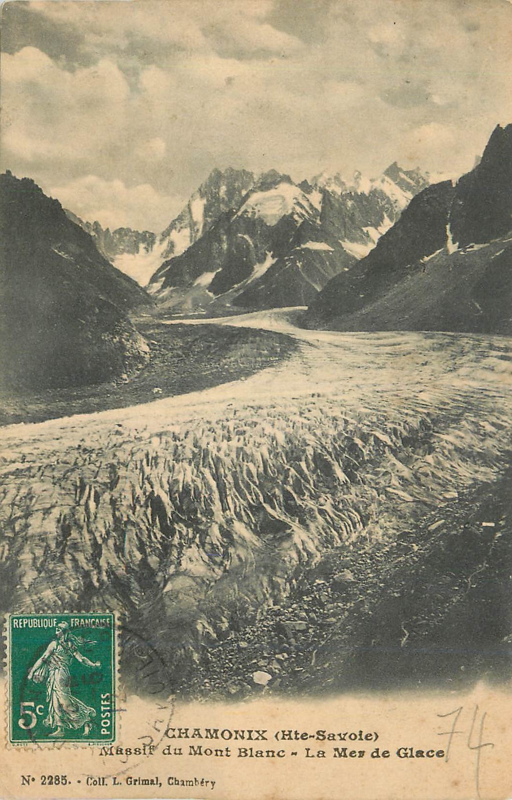 CPA Chamonix (Hte Savoie) Massif du Mont Blanc La Mer de Glace