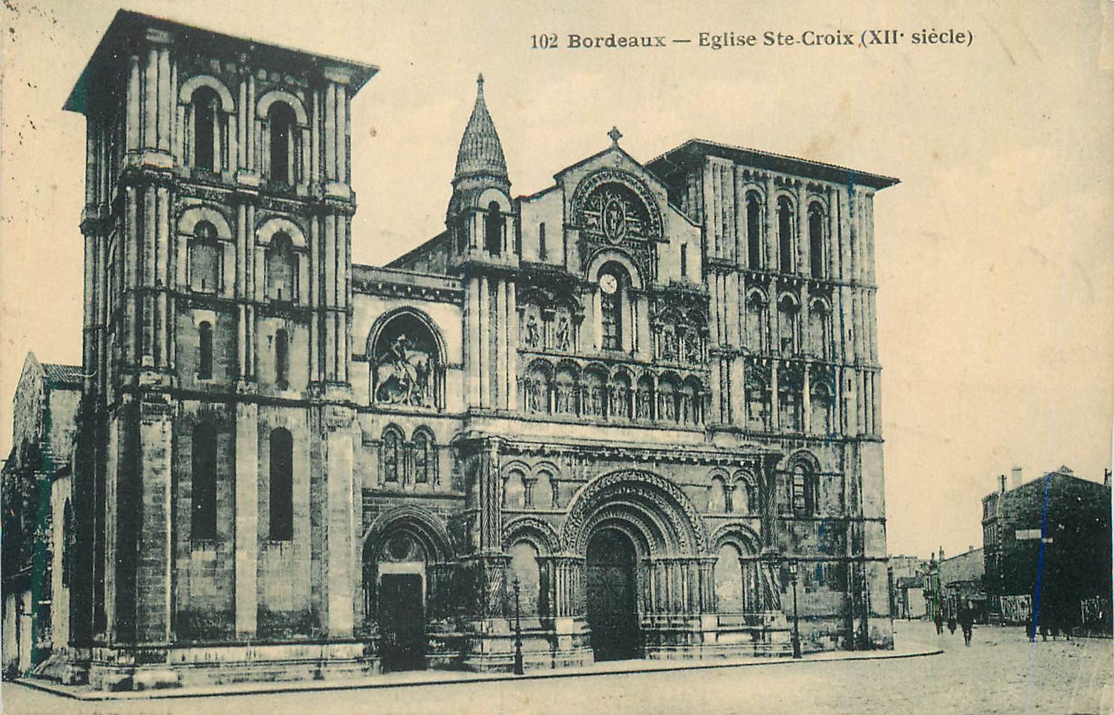 CPA Bordeaux Eglise Ste Croix (XIIe siecle)