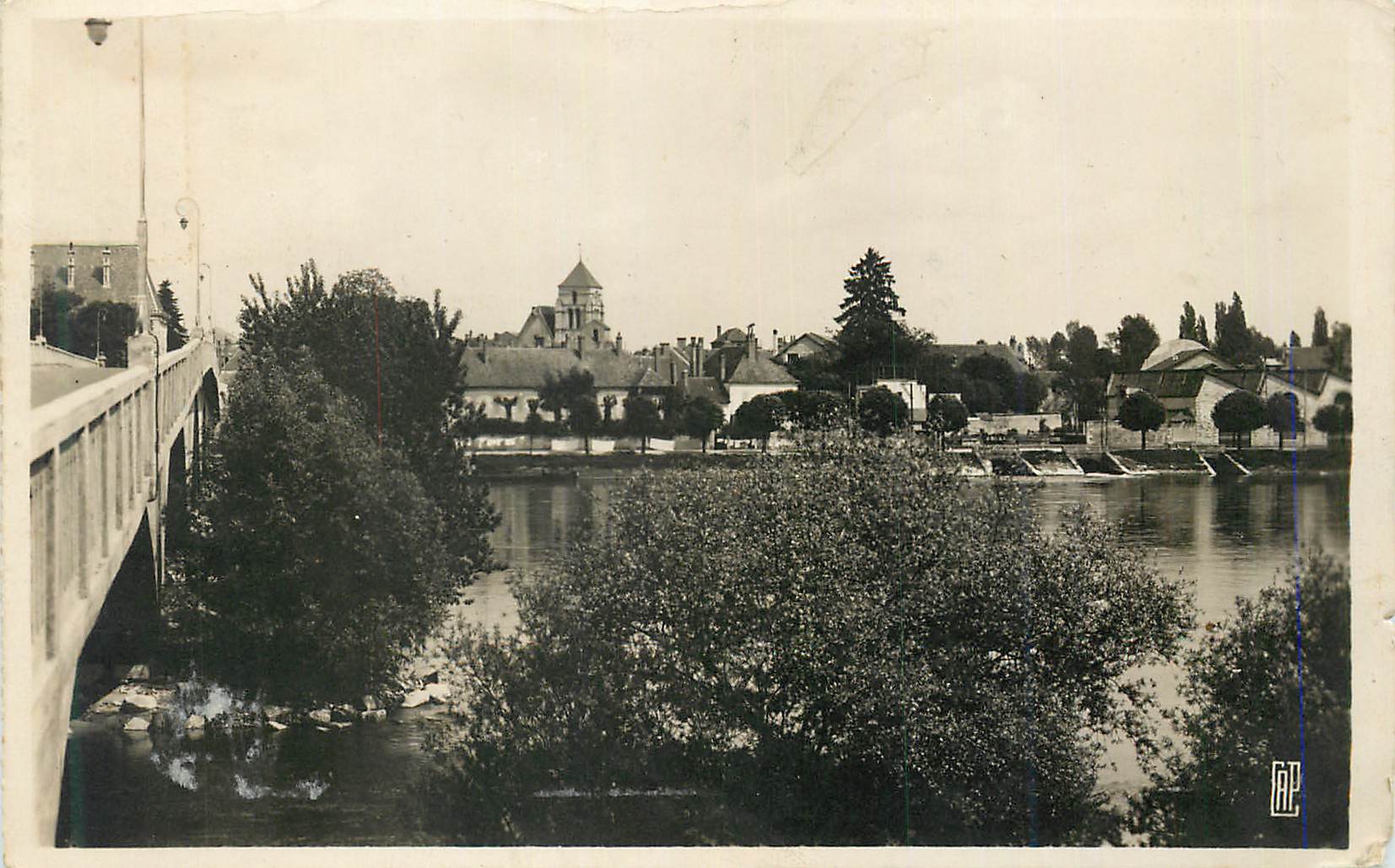 CPM Cosne sur Loire Paysage sur la Loire vers St Jacques