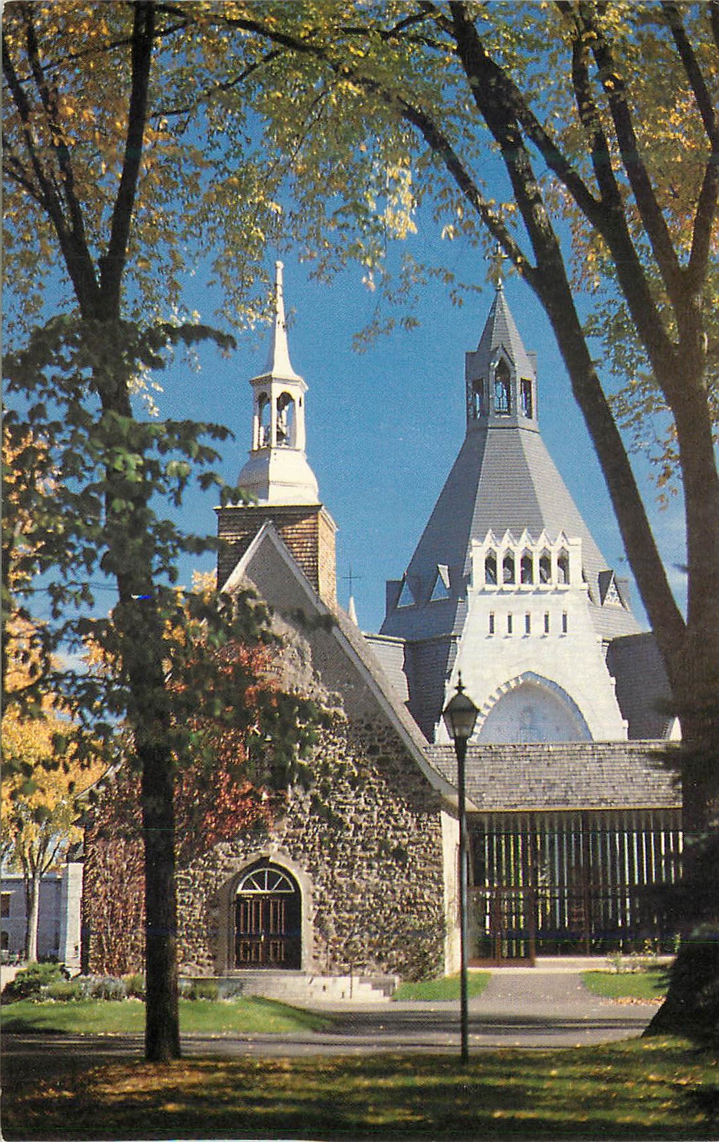 CPA Le Petit Sanctuaire et la Basilique Sanctuaire Notre Dame du Cap Shrine 