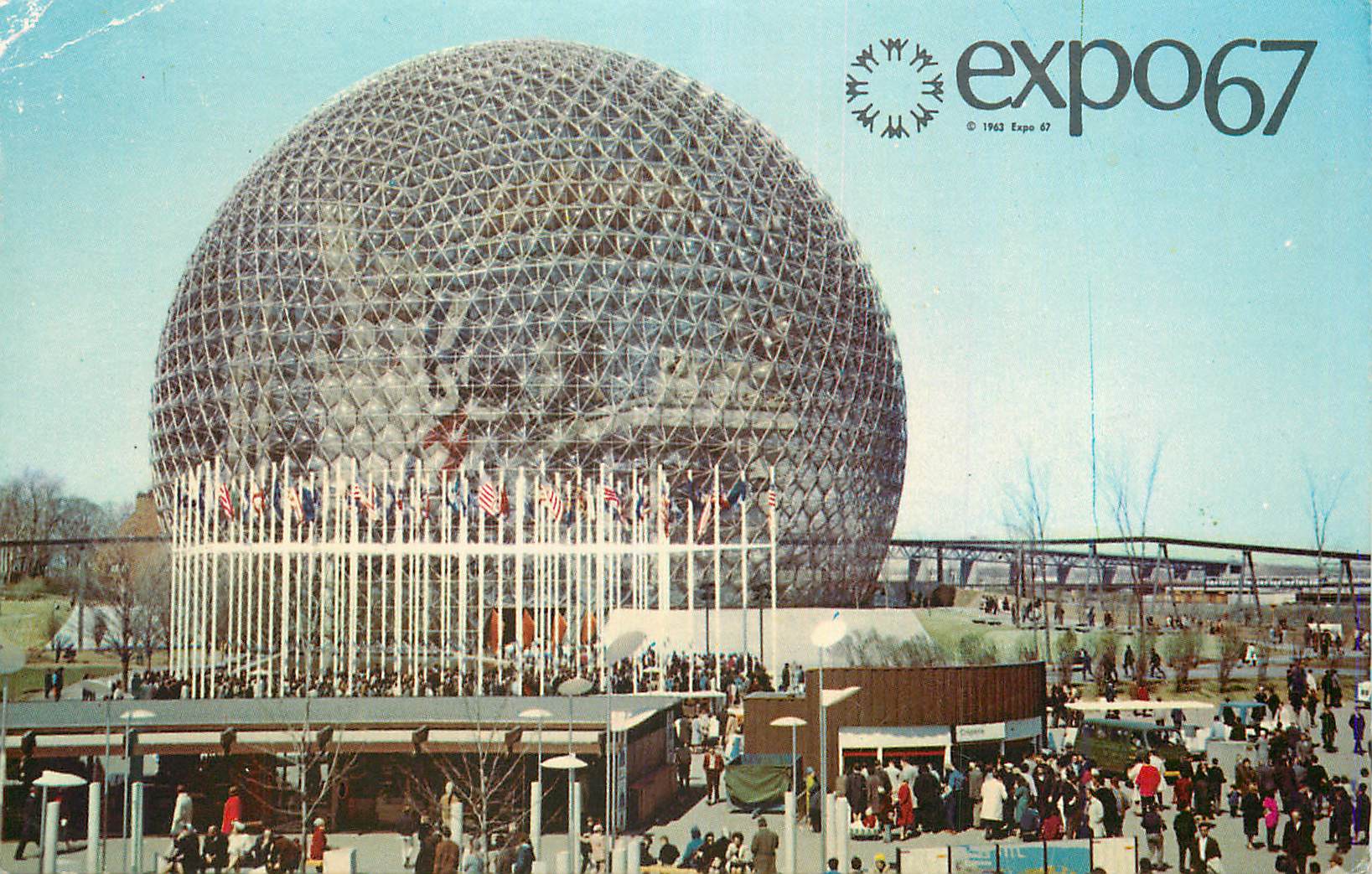 CPA Le Pavillon des Etats Unis Sphere geodesique transparente de 250 pieds de diametre et 200 de hauteur est situe dans 