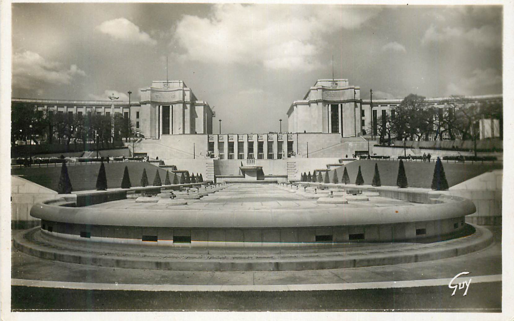 Palais des Nations — vue panoramique — Guy