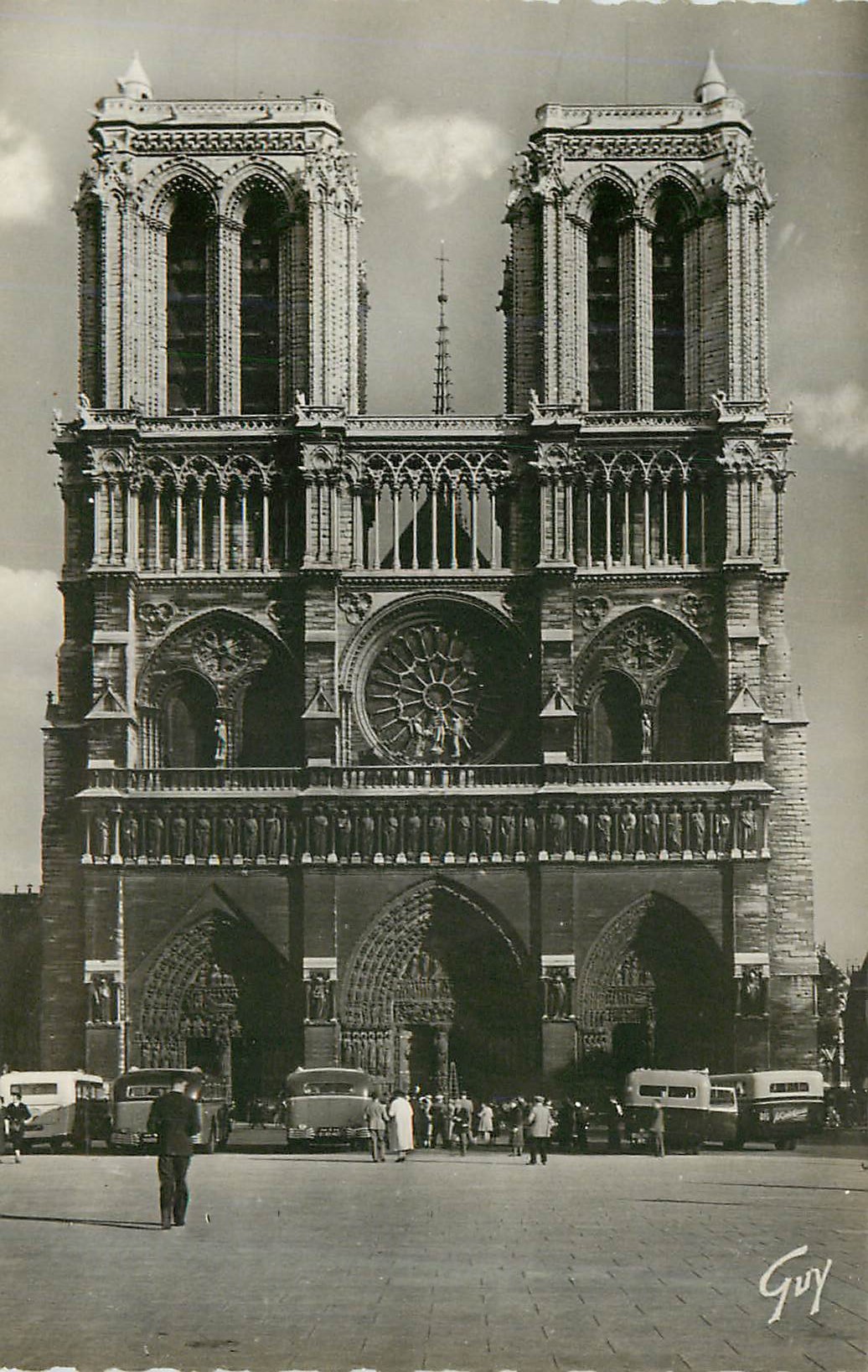 CPM Paris et ses Merveilles Notre Dame (Facade)