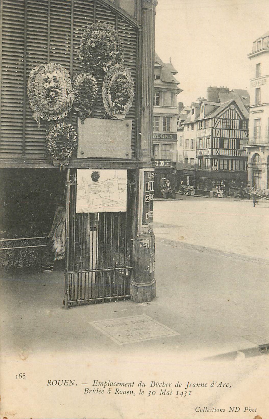 CPA Rouen Emplacement du Bucher de Jeanne d'Arc Brulee a Rouen le 30 Mai 1431