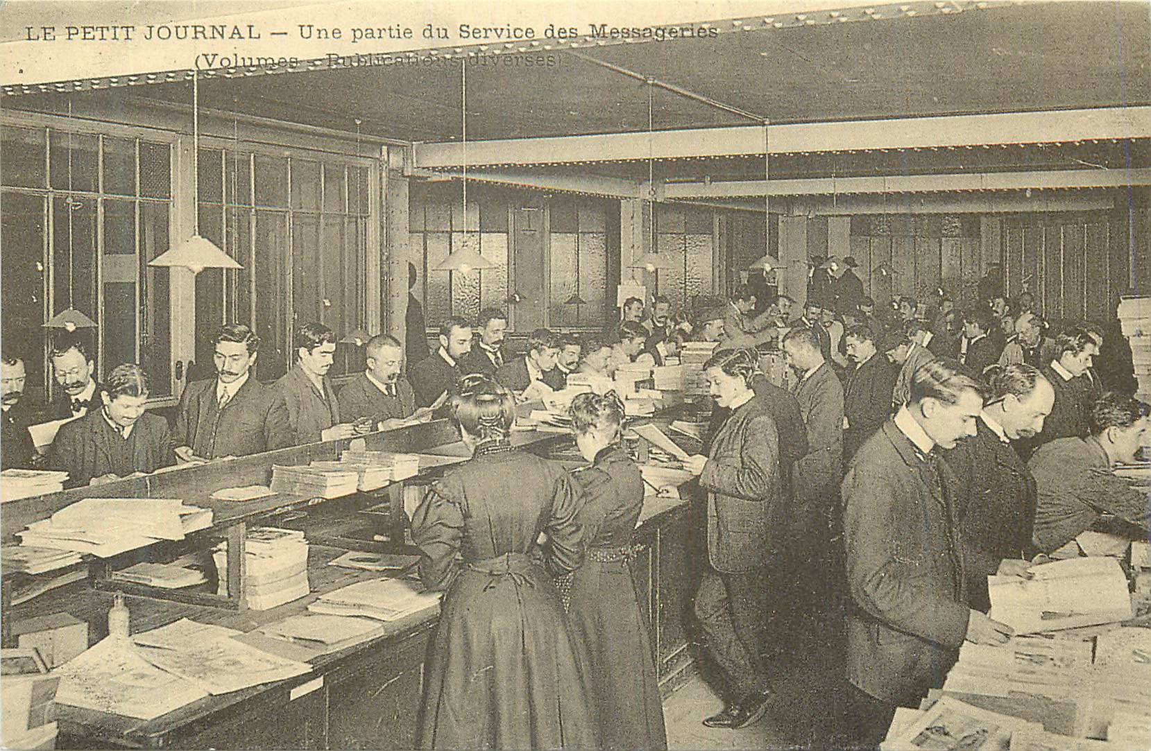 REPRO Le Petit Journal Une Partie du Service de Messageries