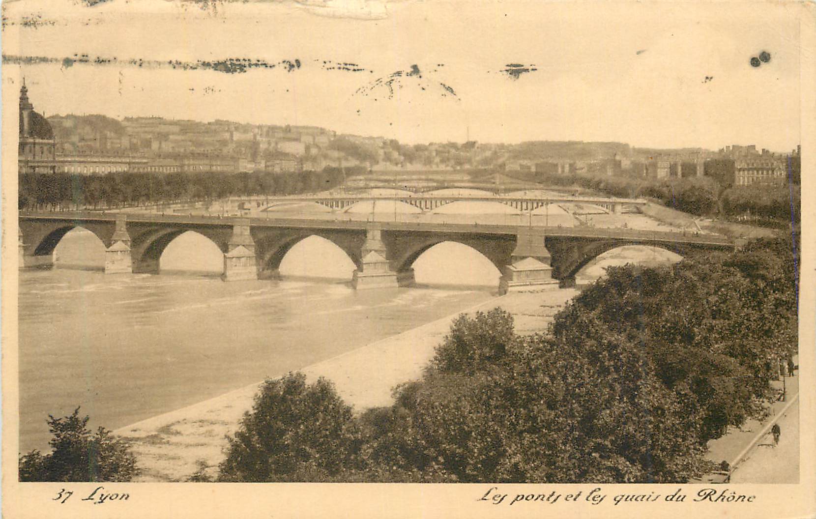 Les ponts et les quais du Rhône — Lyon