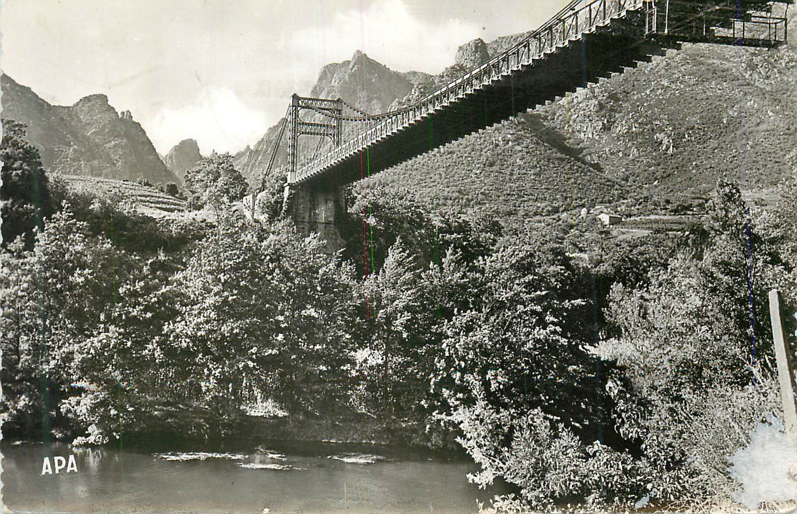 CPM Environs de Lamalou les Bains (Herault) L'Orb sous le Pont suspendu de Tarossac au pied du Mont Caroux En Parcourant