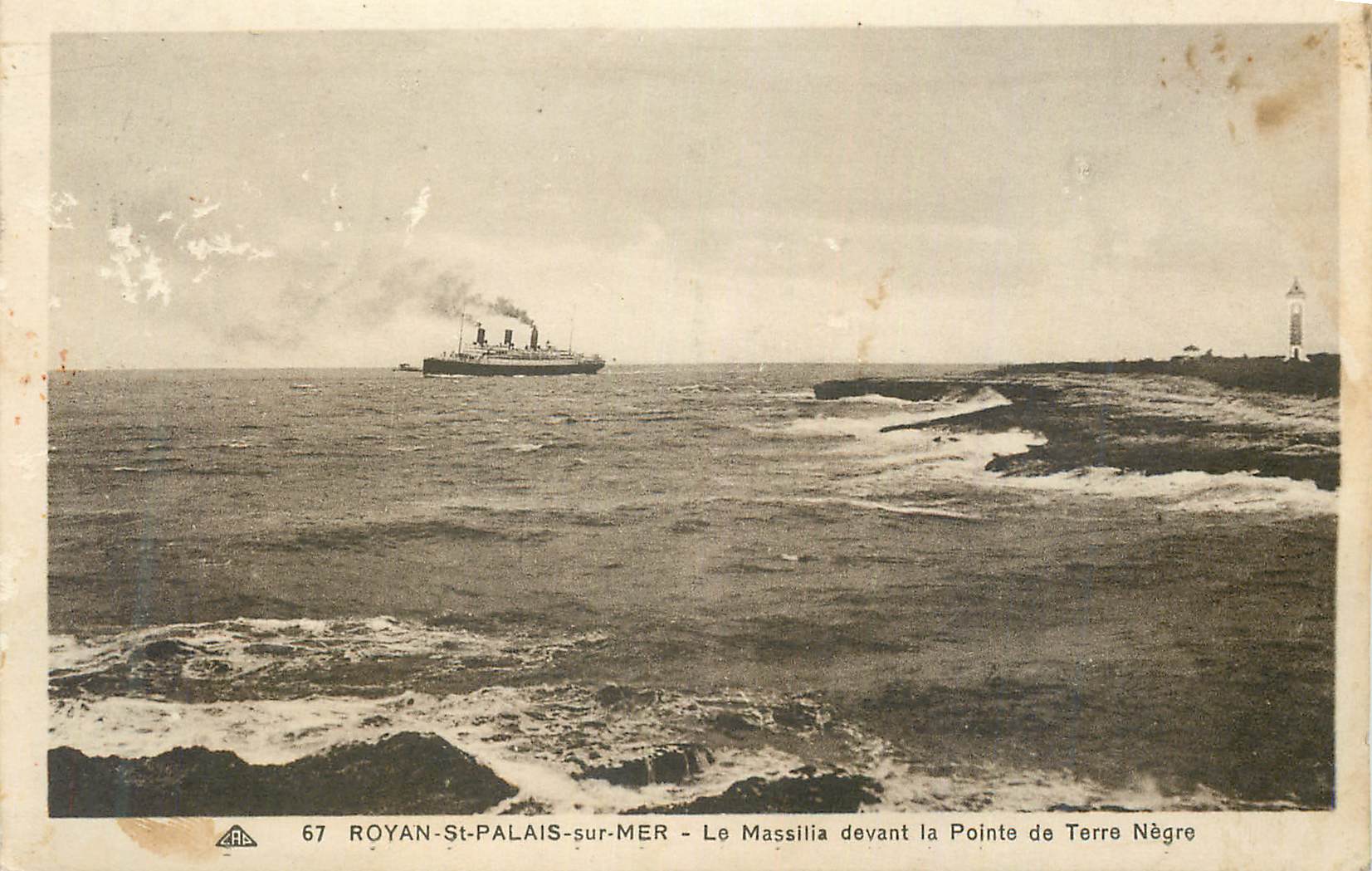 ROYAN-St-PALAIS-sur-MER — Le Massilia devant la Pointe de Terre Nègre — éditeur ARA, n° 67