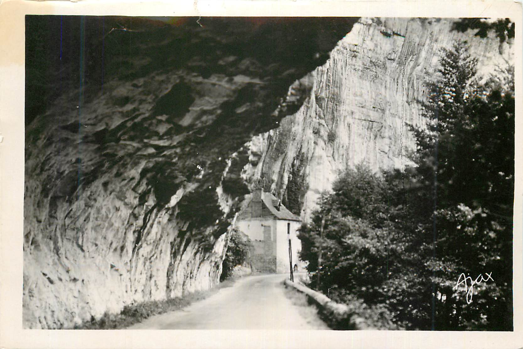 CPM La Vallee du Cele Cabrerets (Lot) Le Tunnel de la Pescalerie