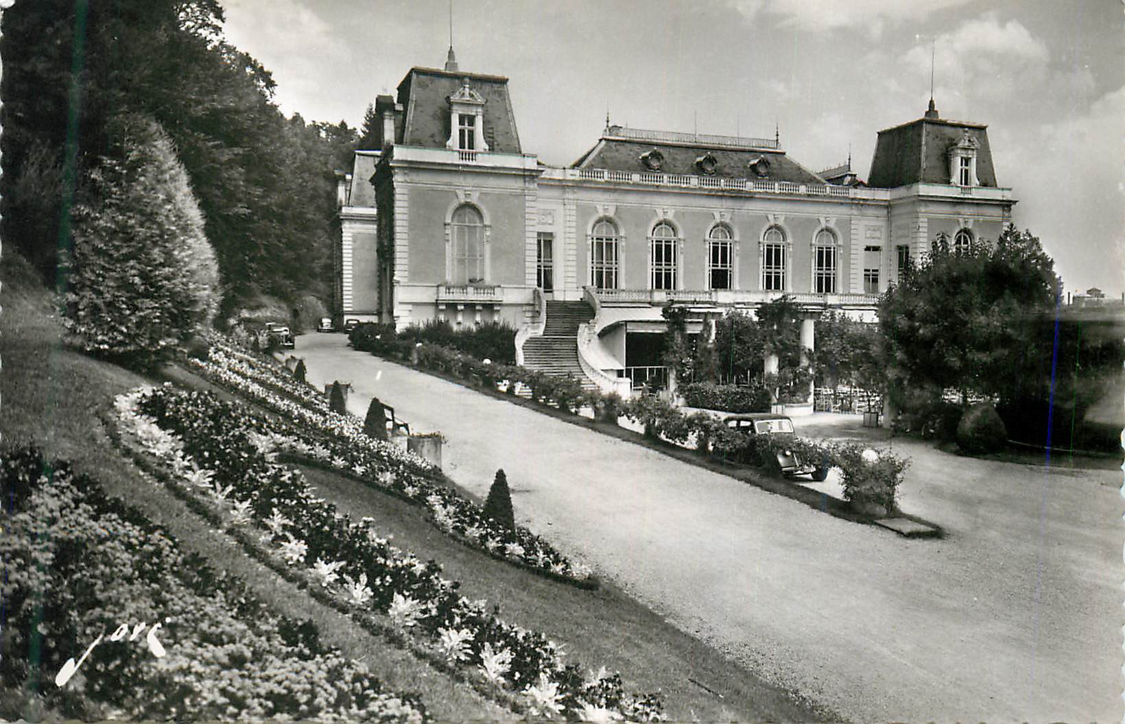 Stadthaus von Vichy — Überblick — Jové