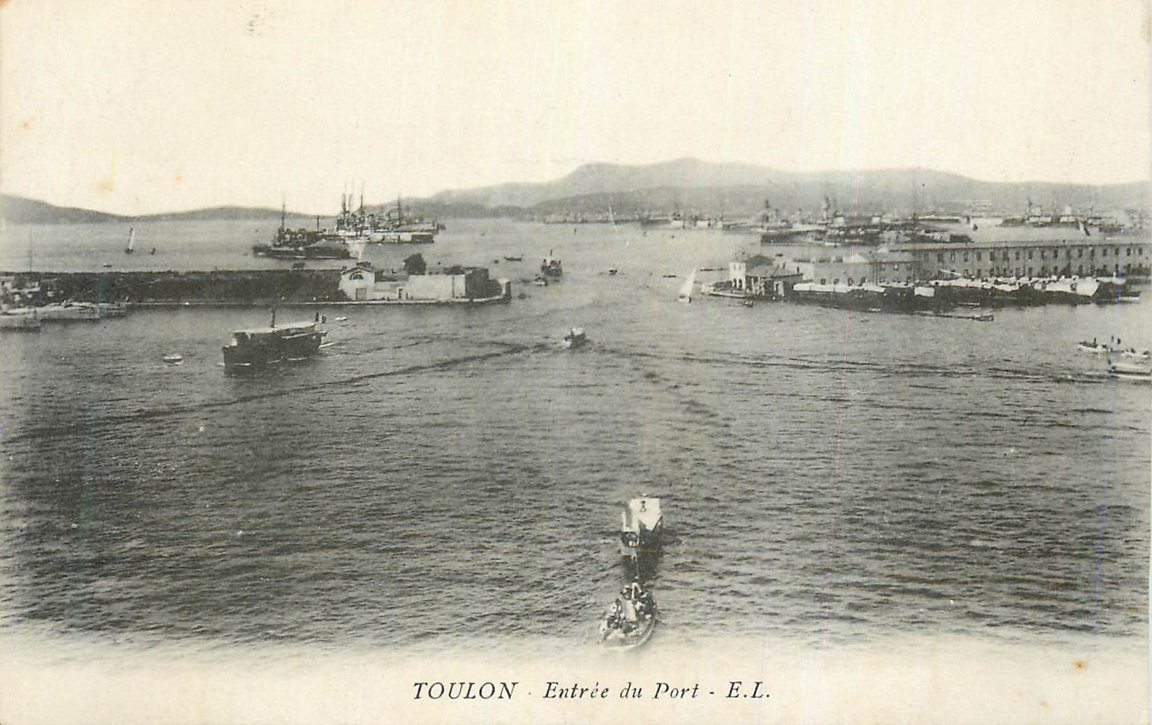 CPA Toulon Entree du Port Bateaux