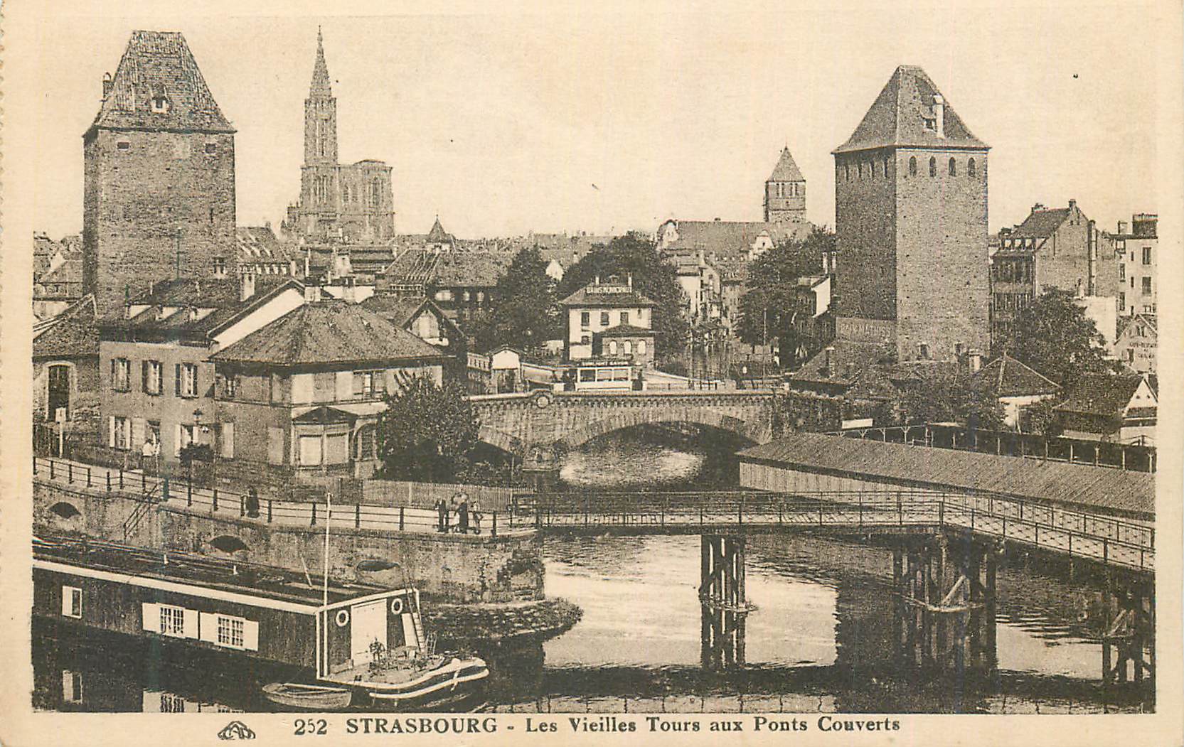 CPA Strasbourg Les Vieilles Tours aux Ponts Couverts