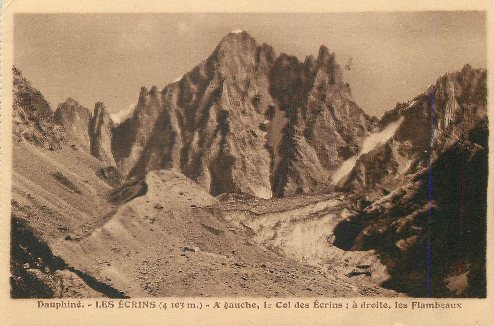CPA Dauphine Les Ecris A gauche le Col des Ecrins a droite les Flambeaux
