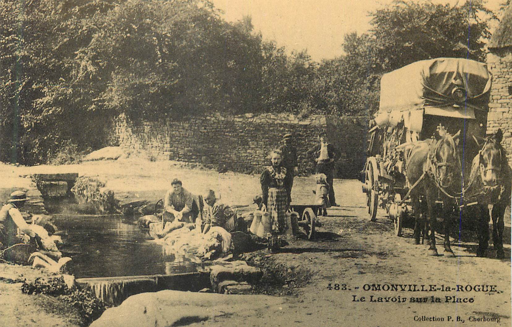Omonville-la-Rogue — Le Lavoir sur la Place — Collection P. B., Cherbourg