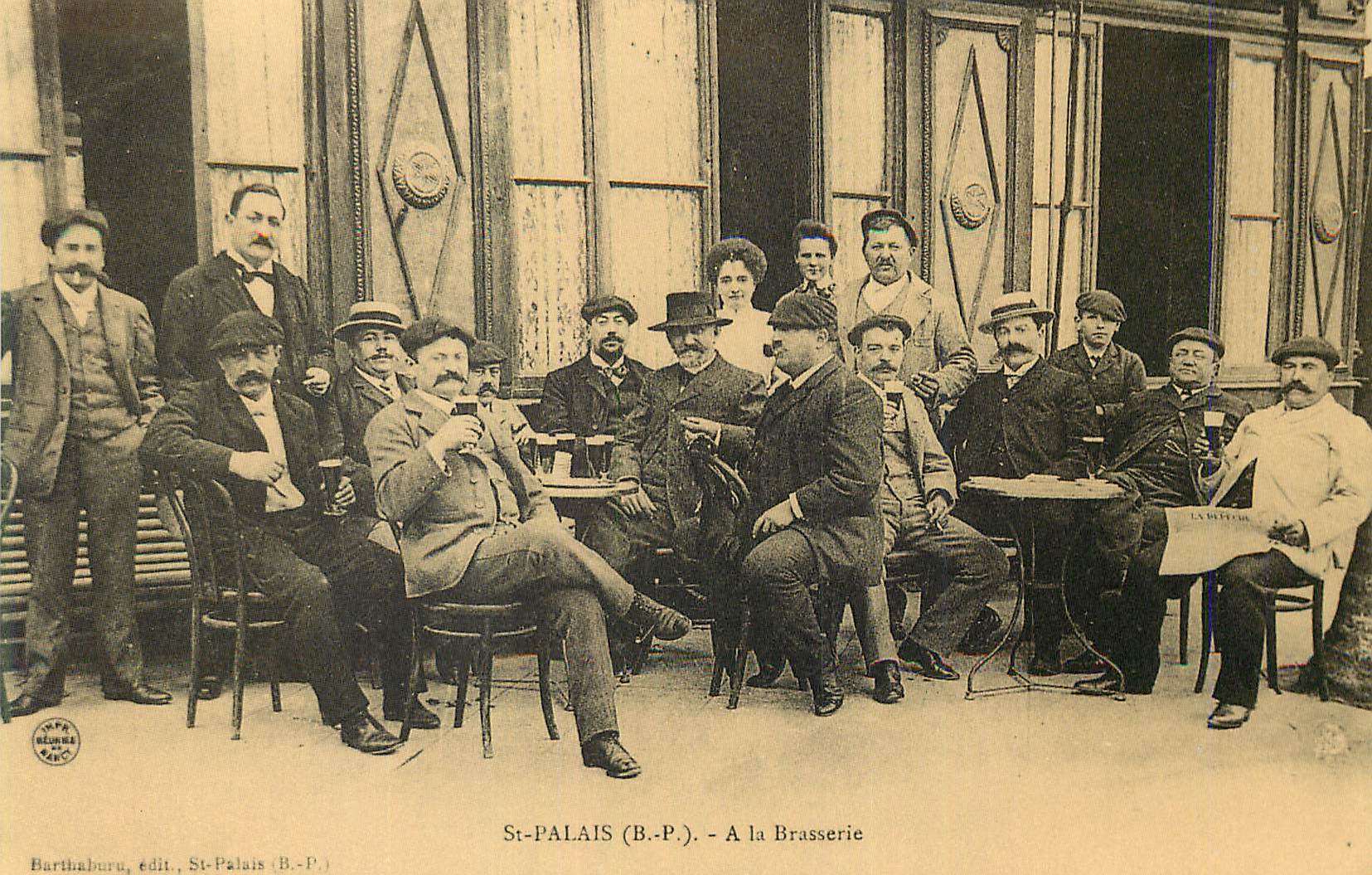 St-Palais (B.-P.) - A la Brasserie — Barthaburu, édit., St-Palais (B.-P.)