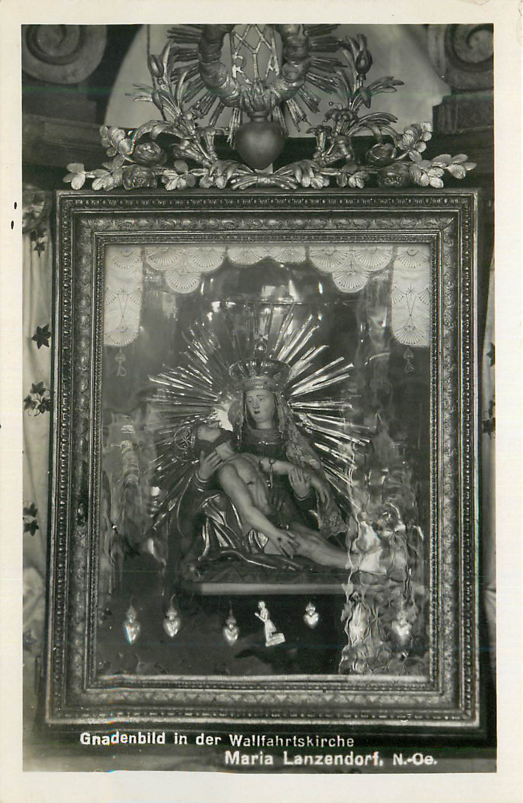 Gnadenbild in der Wallfahrtskirche Maria Lanzendorf, N.-Oe.