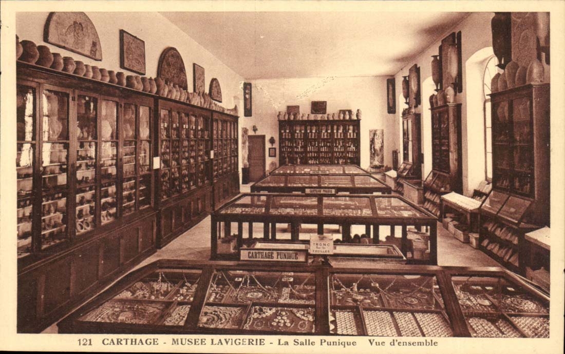 Tunisie Carthage CPA Muse Lavigerie La salle Punique Vue d'ensemble