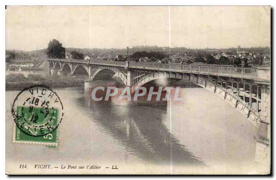 Vichy CPA Le pont sur l'Allier