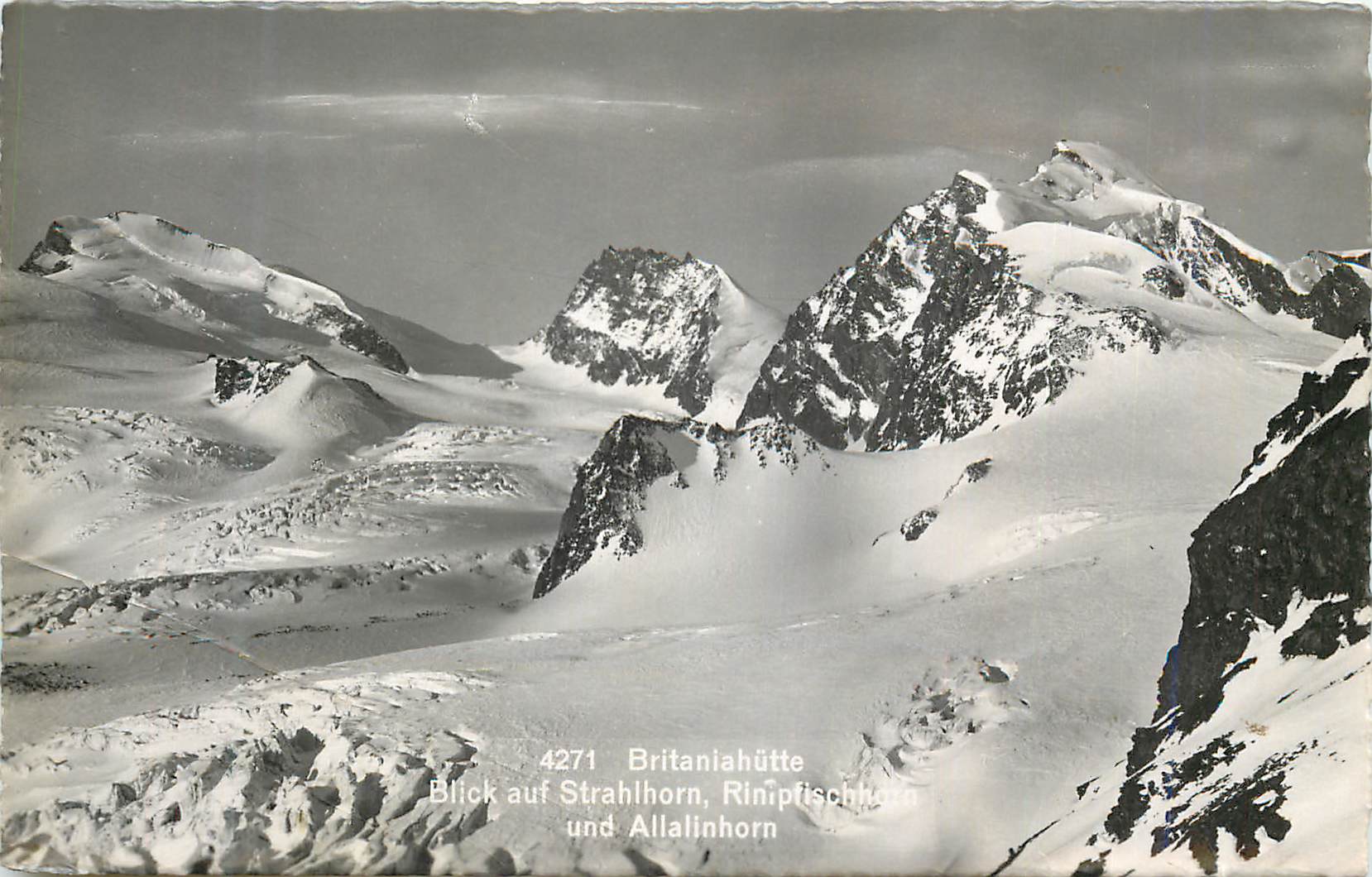 CPM Britaniahutte Blick auf Strahlhorn und Allalinhorn