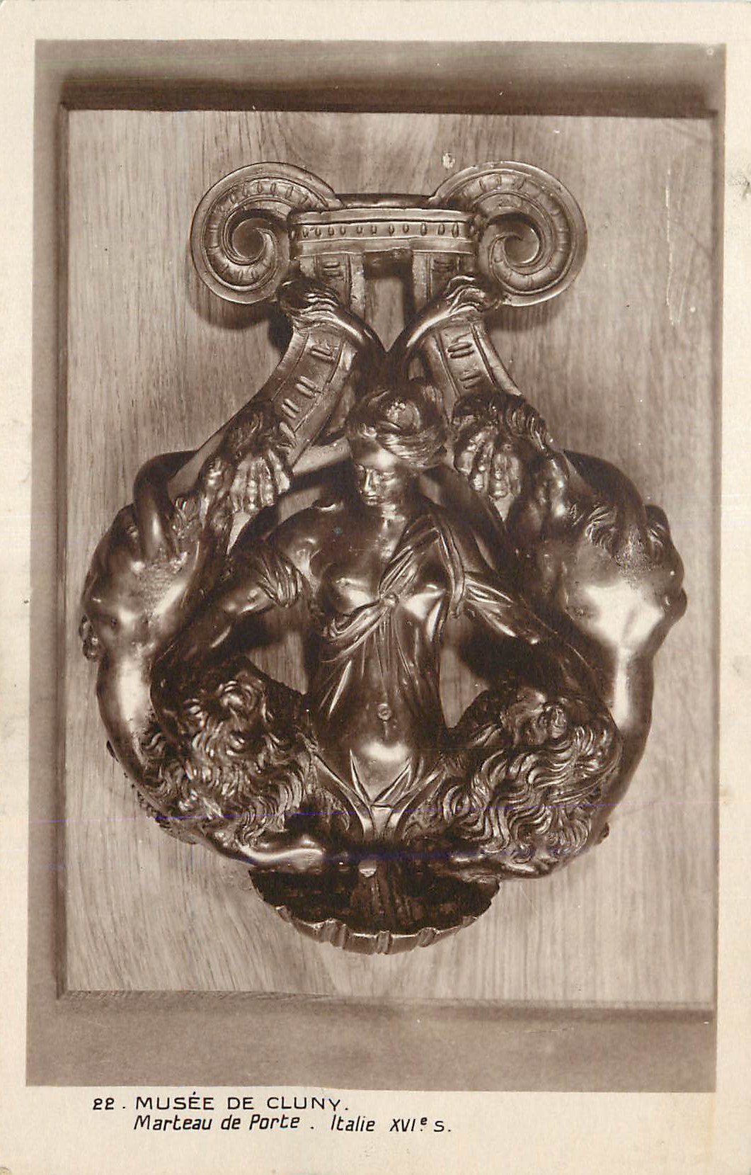 Marteau de porte — Italie, XVIe siècle — Musée de Cluny